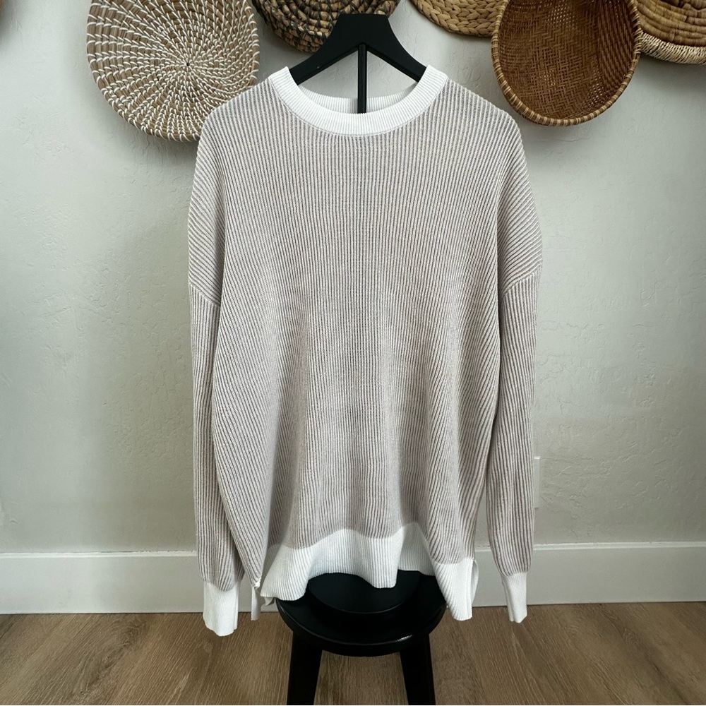 Zeagoo Cream and White Crewneck Sweater Layered Design. XXL